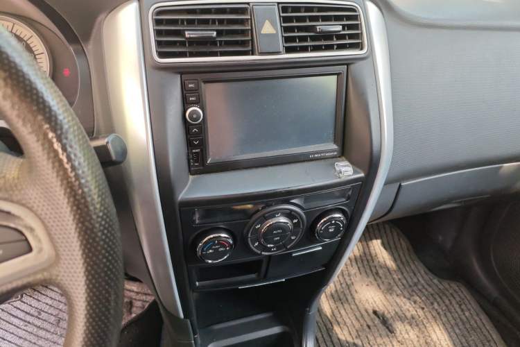 Used Suzuki Liana A6 2014 Hatchback 1.4L Manual Enjoyment Model Audio And AC Panel