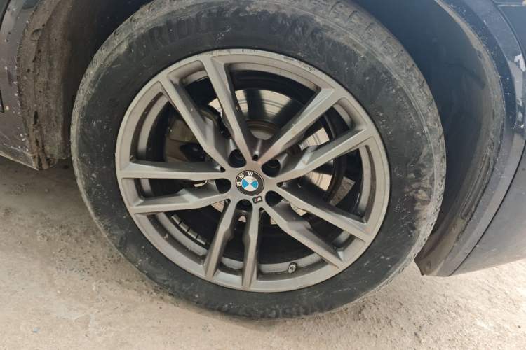 Used BMW X3 2019 xDrive25i M Sport Package Right Front Wheel Hub