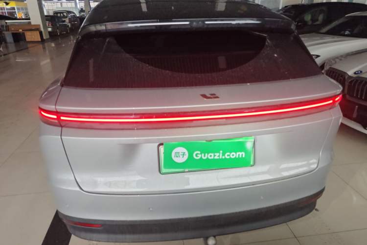 Used Li Auto i6 2025 Model Four-Wheel-Drive Standard Type