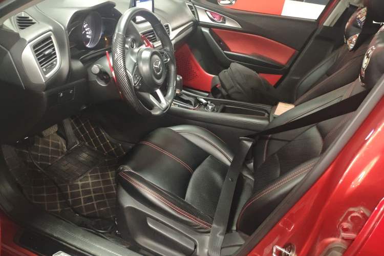 Used Mazda 3 Axela 2017 Hatchback 2.0L Automatic Luxury Model Emission Standard China V Left Front Seat