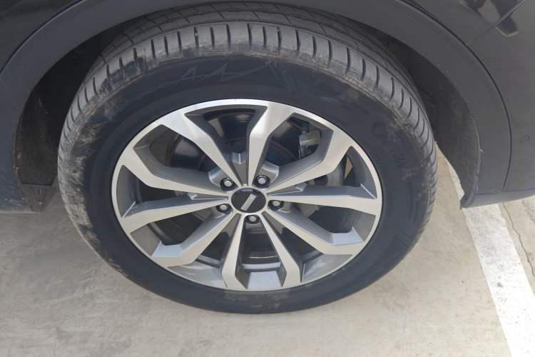 Used Wey VV6 2018 2.0T Four-Wheel Drive Flagship Version China V Standard
