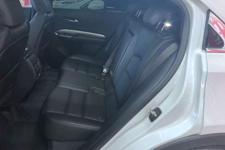 Used Cadillac XT4 2021 28T Two-Wheel Drive Leading Version