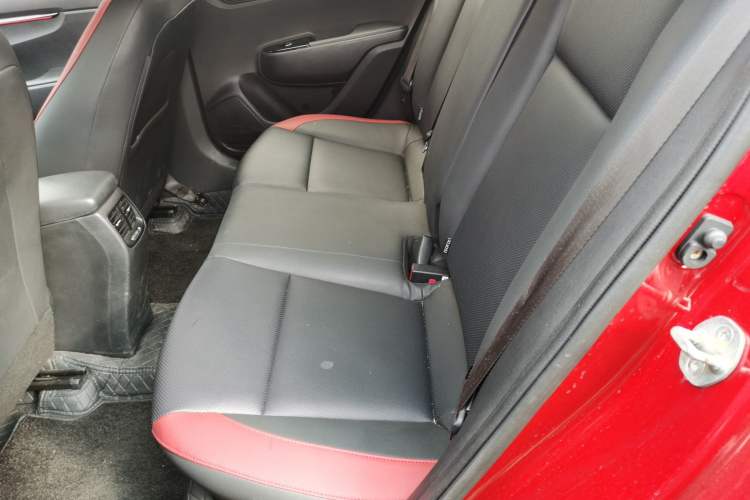 Used Kia KX Cross 2017 1.4L AT GLS