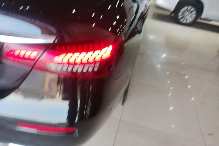 Used Mercedes-Benz E-Class 2022 Updated E 300 L Luxury Edition
