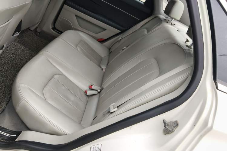 Used BAIC Senova D50 2014 1.5L manual comfort version Left Rear Seat