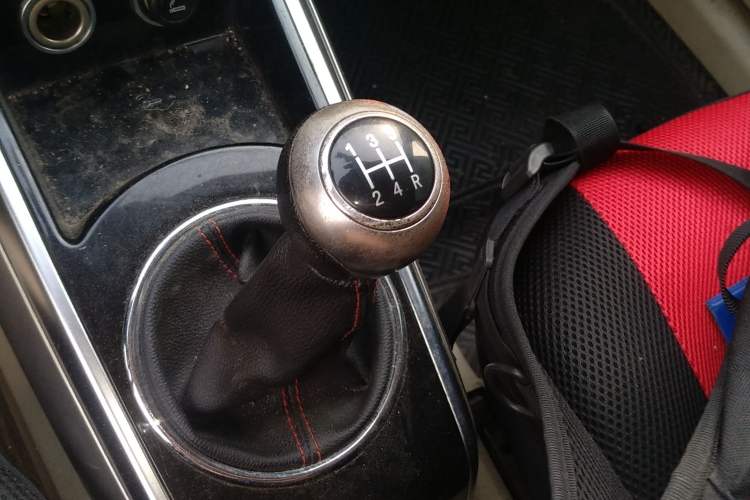 Used Zotye Domy X5 2015 1.5T Manual Luxury Version China IV Standard
