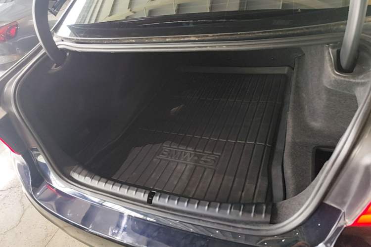 Used BMW 5 Series 2019 Restyled 530Li Luxury Edition M Sport Package
