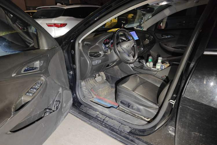 Used Chevrolet Malibu XL 2021 535T Automatic Sport Edition Driver Seat