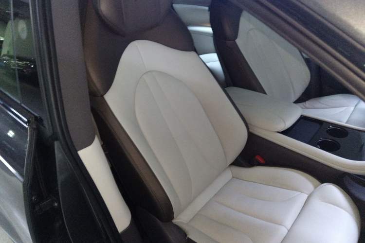 Used IM LS7 2023 77 kWh Urban Fit Rear-Wheel Drive