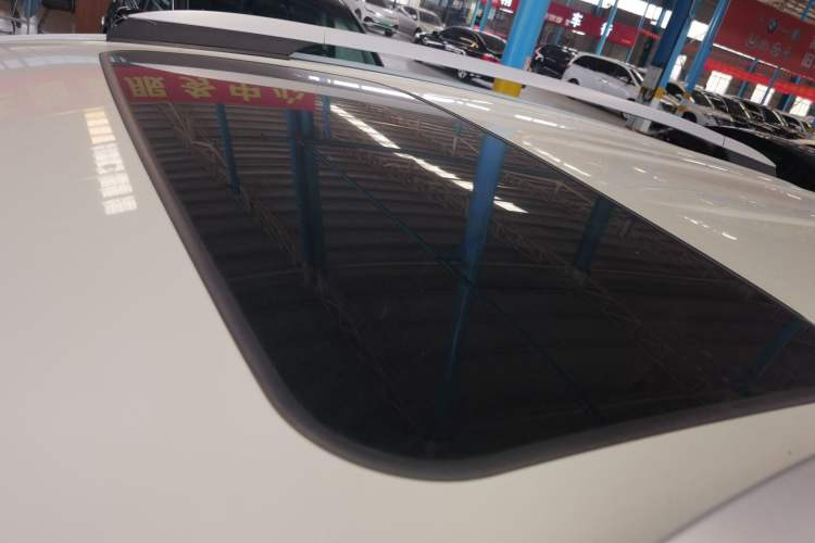 Used Toyota RAV4 2016 2.0L CVT Two-Wheel Drive Fashion Edition China V Standard Roof