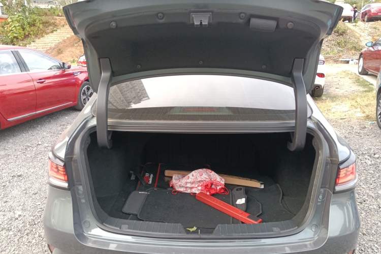 Used CHANGAN Ruicheng PLUS 2023 1.5T DCT Prestige Edition Trunk