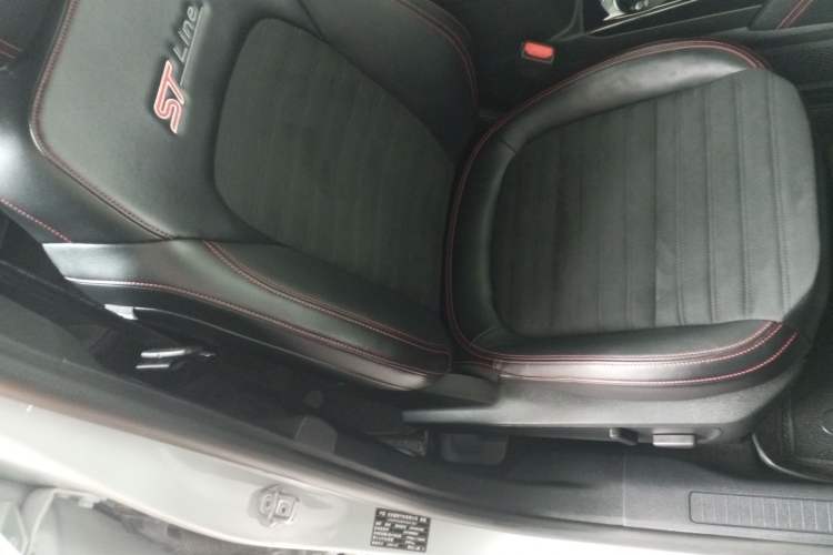 Used Ford Escape 2024 EcoBoost 245 Four-Wheel Drive ST-Line Pro Trim