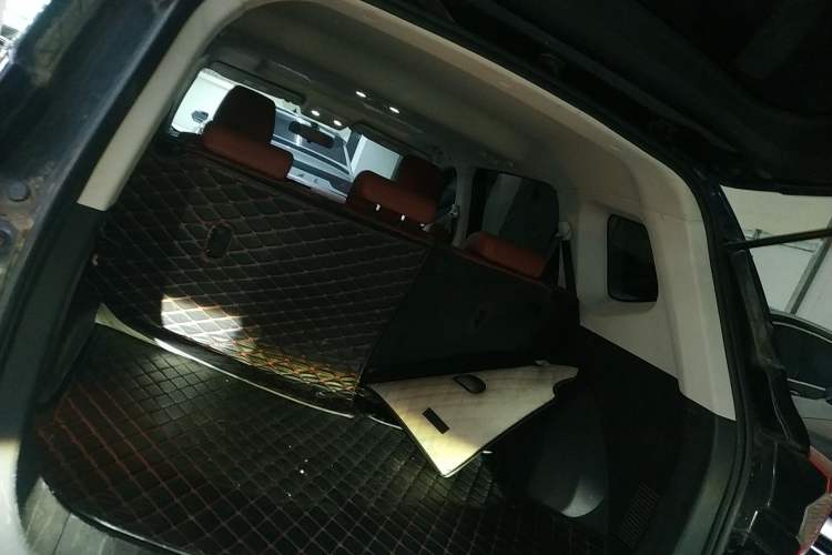 Used FORTHING T5 2018 230T Manual Smart Enjoyment Model Trunk