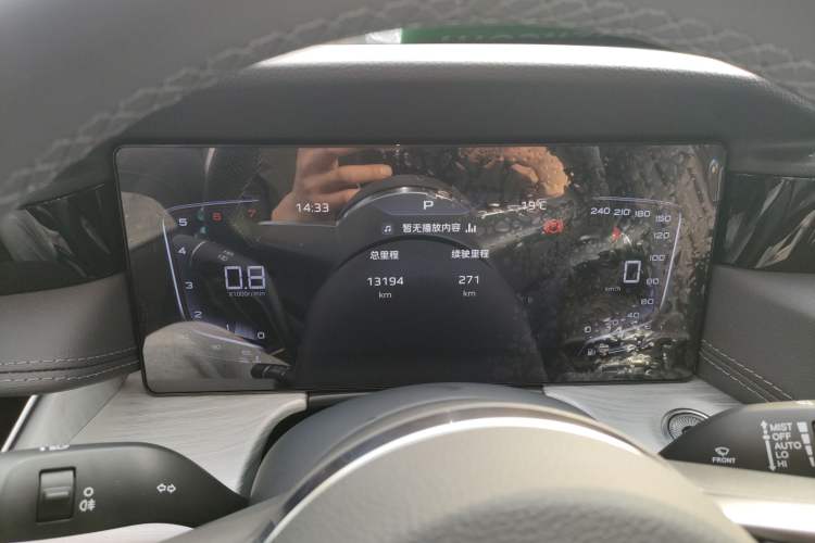 Used Hongqi H5 2025 1.5T DCT Qiyun 500 000th Unit Commemorative Edition
