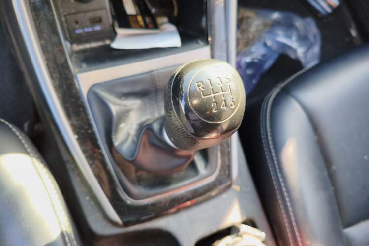 Used Hyundai Elantra (5th Generation / Langdong) 2015 1.6L Manual Leading Model
