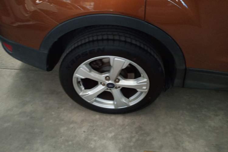 Used Ford Kuga 2017 EcoBoost 180 Two-Wheel-Drive Platinum Edition