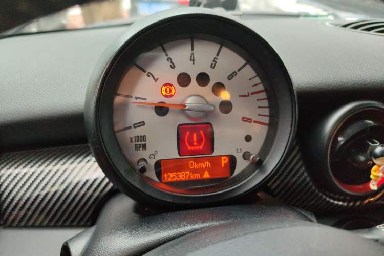 Used MINI 2011 1.6L ONE