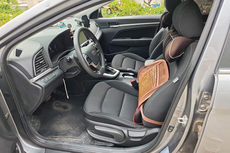 Used Hyundai Elantra (6th Generation / Lingdong) 2016 1.6L Automatic ZhiXuan – Elite Version
