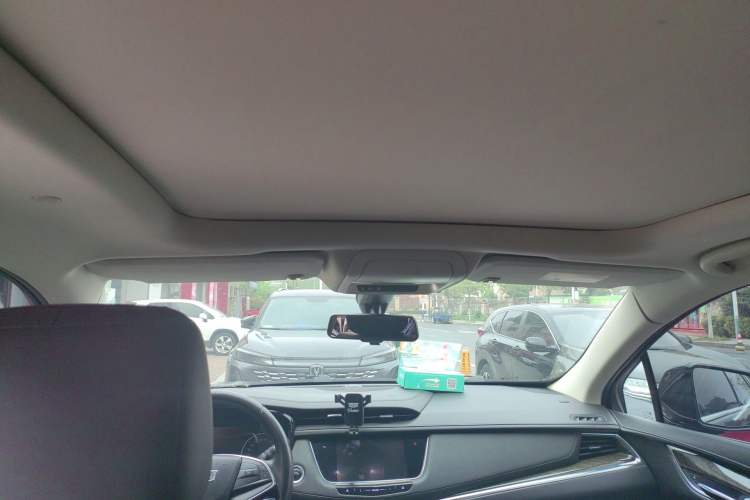 Used Cadillac XT5 2018 25T Luxury Model