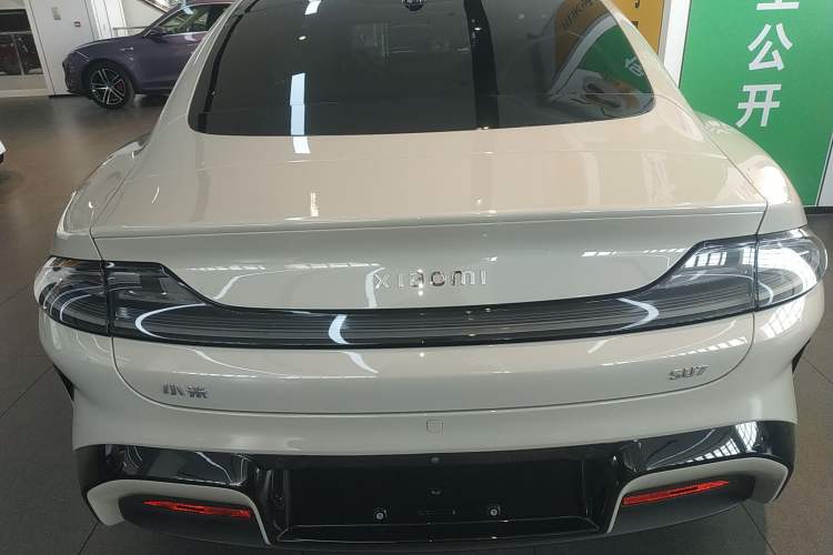 Used Xiaomi Auto SU7 2024 Rear-Drive Long-Range Intelligent Driving Version Rear