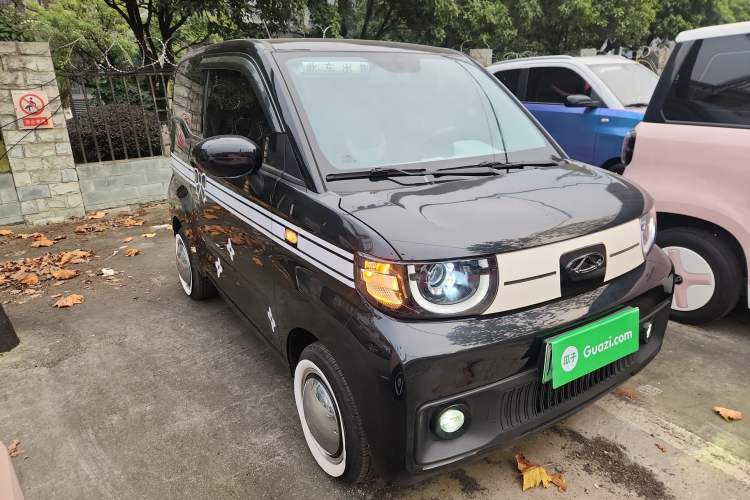 Used Chery QQ Ice Cream 2022 170km Sundae Phosphate Lithium-Ion