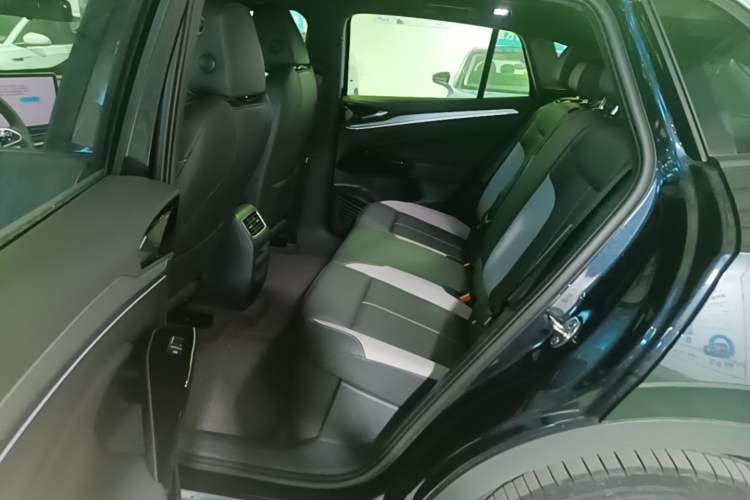 Used Volkswagen ID.4 CROZZ 2026 Model Pure Enjoyment Edition PURE