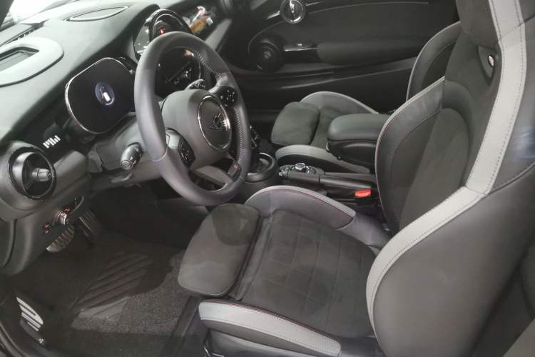 Used MINI JCW 2023 Facelift 2.0T JOHN COOPER WORKS ALL-IN