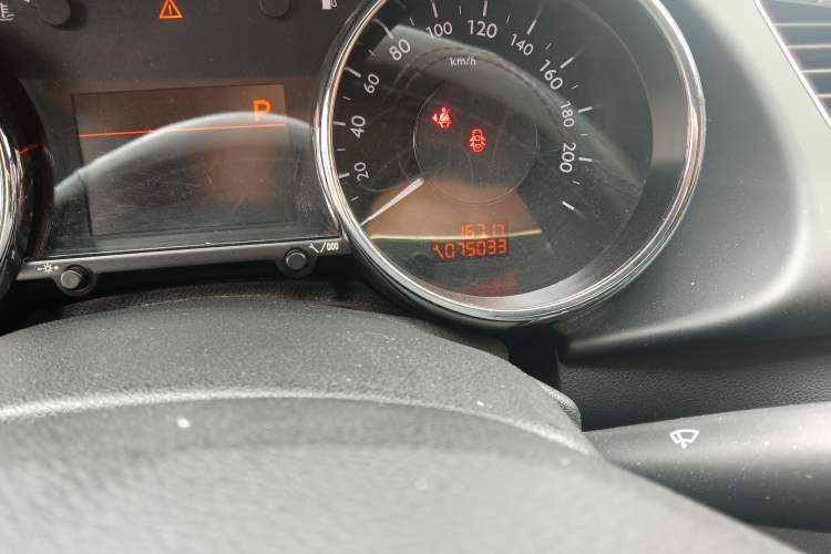 Used Peugeot 3008 2015 2.0L Automatic Trend Edition
