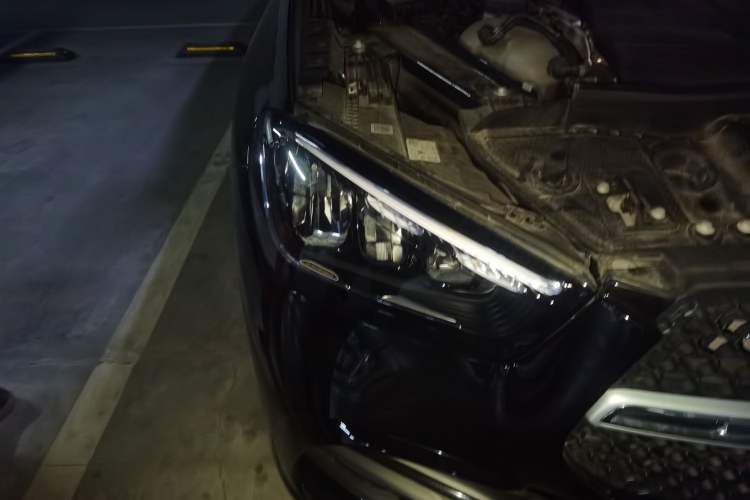 Used Mercedes-Benz GLE 2023 GLE 450 4MATIC Stylish Model Right Front Headlight