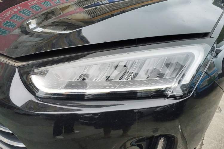 Used Hima AITO M5 2022 Range-Extended Rear-Drive Standard Version Left Front Headlight