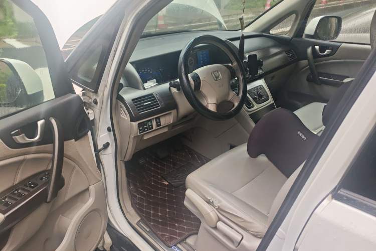 Used Honda Elysion 2012 2.4L VTi Luxury Navigation Edition Driver Seat