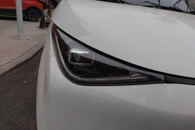 Used Chery Domi 2025 Model 305km Comfort Edition Right Front Headlight