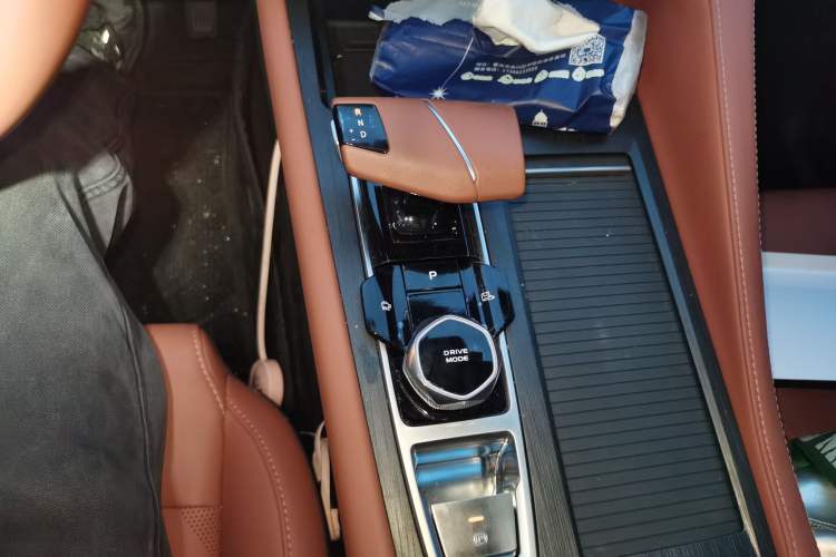 Used Changan CS75 PLUS iDD 2023 ZhiDian iDD Smart Leading Model