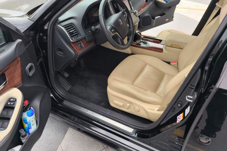 Used Toyota Crown 2015 2.0T Fashion Edition Driver Seat