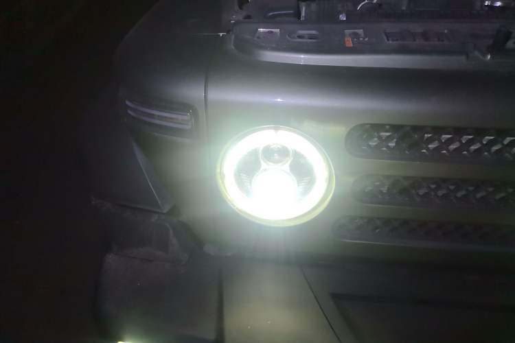 Used 212 T01 2024 2.0T Explorer Right Front Headlight