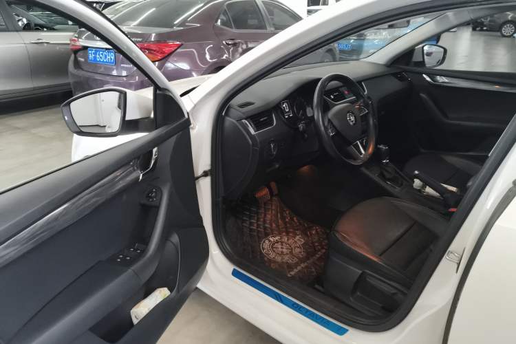 Used Skoda Octavia 2017 TSI280 DSG Smart Drive Edition
