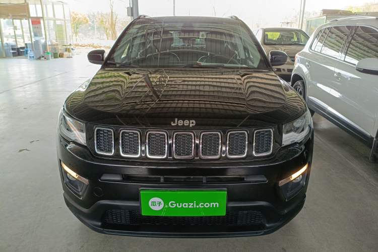 Used Jeep Compass 2017 200T Automatic Family Edition
