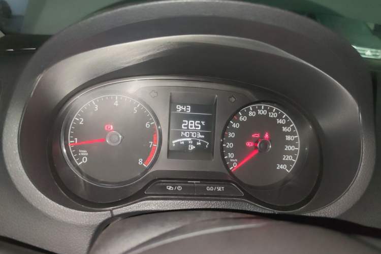 Used Volkswagen Polo 2016 1.4L Manual Fashion Model