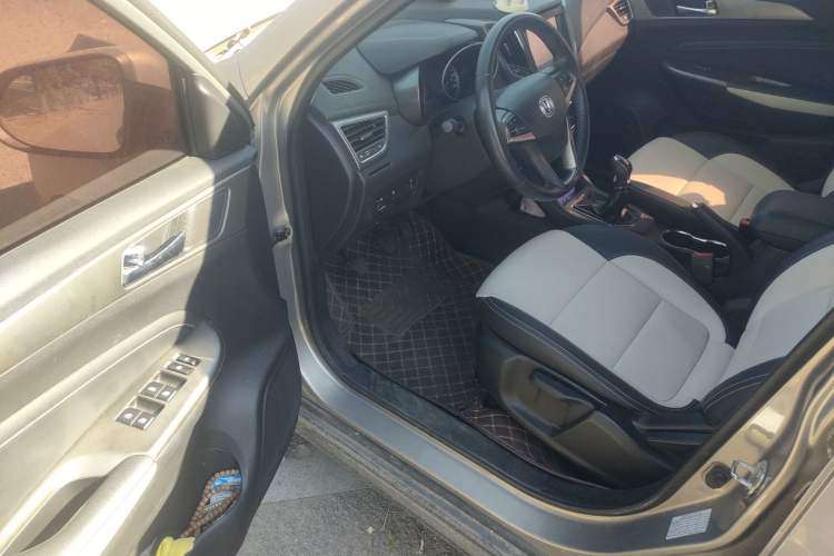 Used CHANGAN CS35 2017 1.6L Manual Luxury Model