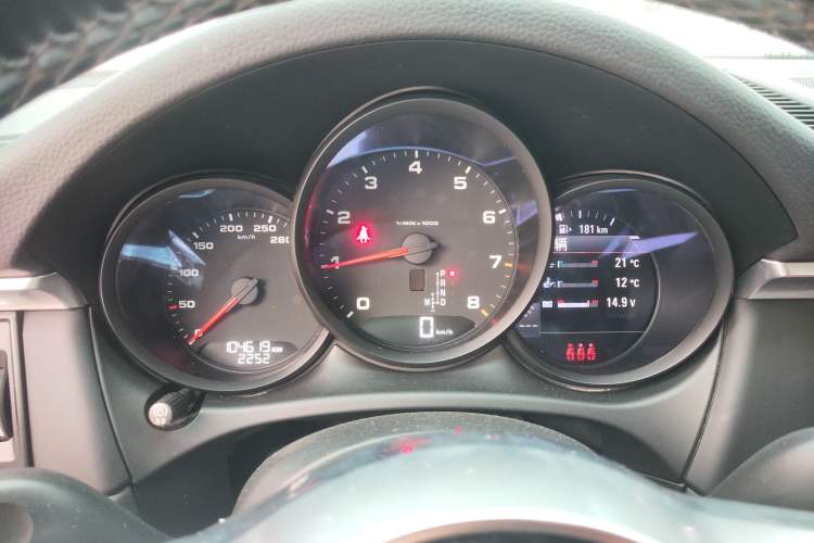 Used Porsche Macan 2018 Macan 2.0T