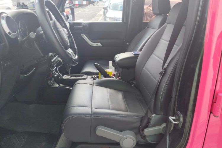 Used Jeep Wrangler 2011 3.8L Rubicon four-door model
