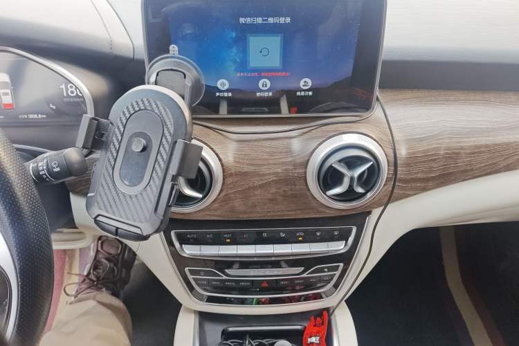 Used BAIC Beijing EU5 2018 R500 Smart Wind Edition