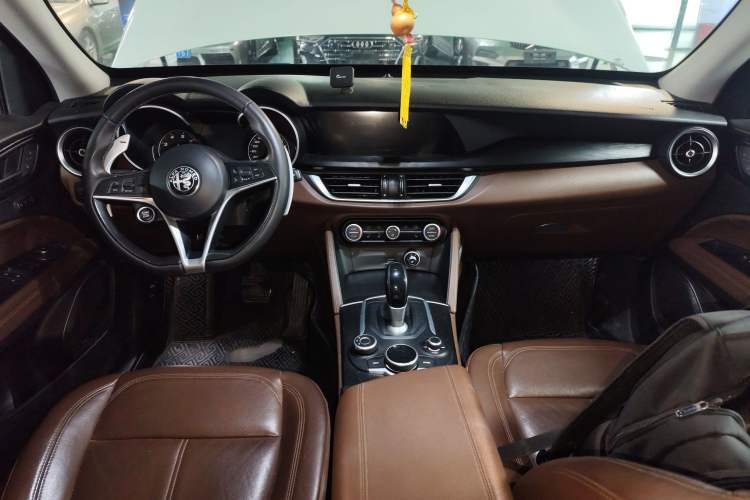 Used Alfa Romeo Stelvio 2017 2.0T 280HP Luxury Edition
