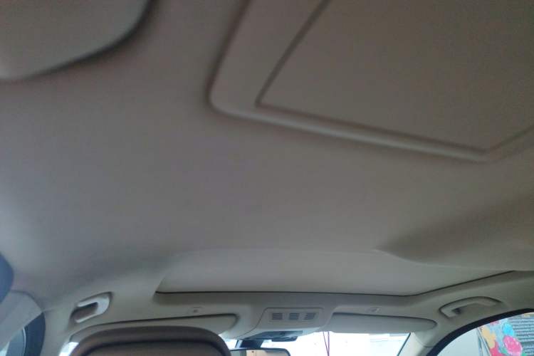 Used BMW 5 Series 2013 525Li Luxury Model
