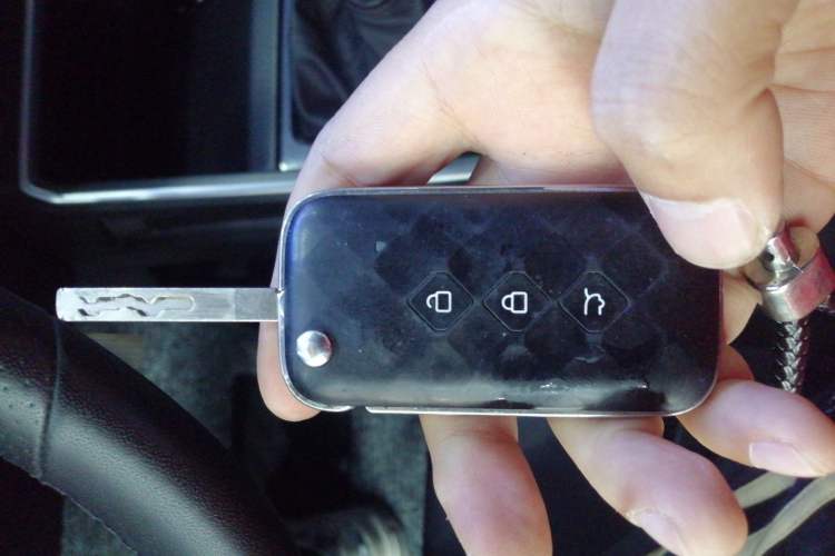 Used Wuling Alvez 2022 1.5L Manual Comfort Version
