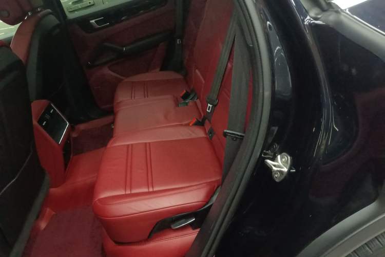 Used Porsche Cayenne E-Hybrid 2021 Cayenne E-Hybrid 2.0T