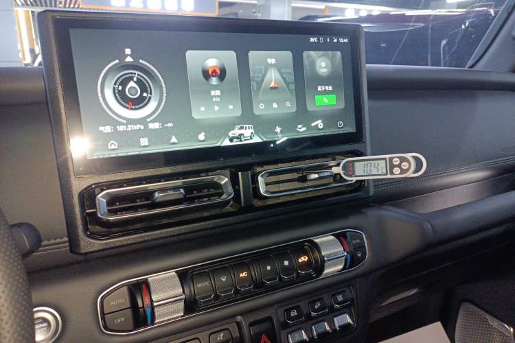 Used 212 T01 2025 2.0T Changfeng
