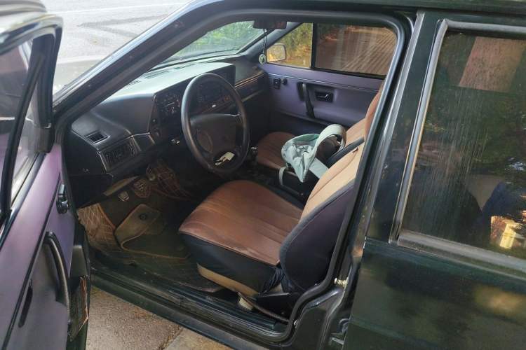 Used Volkswagen Santana  Driver Seat
