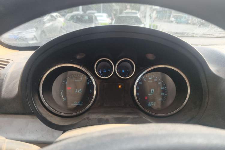 Used CHANGAN KAICHENG Ruixing M90 2017 2.0L Value Edition 6-Seater Hatchback 4G94S Instrument Cluster