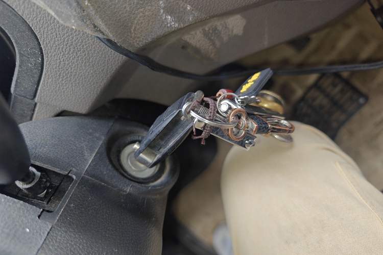 Used Dongfeng Yufeng EM26 2023 Standard Edition 41.472 kWh Henan Lithium Power
